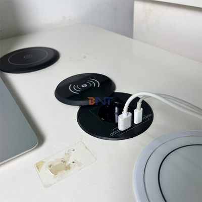 オフィス用家具 EU電源出所とUSBA+C付きの円型QI無線充電器 ソファー用コーヒーテーブル充電ステーション