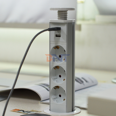 IP44 6cm 白色 キッチン垂直塔電源出口 USB充電