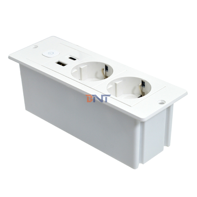 OEM/ODM ABS EU 標準 5V 2.1A パワー USB A+C 充電ソケット 内蔵 デスク/ソファー ホテル/バー/会議室の出口