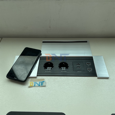 USBとスライディングカバーの多機能電源ソケット - オフィスデスクとワークステーションに最適