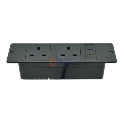 イギリス 標準 オーダーメイド AC 電源ソケット プラスチック 家具 壁ソケット 2 つの出口 1 USB & 1 タイプ C ポート 16A 定電