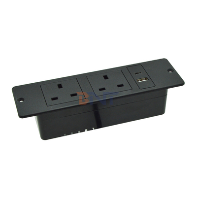 イギリス 標準 オーダーメイド AC 電源ソケット プラスチック 家具 壁ソケット 2 つの出口 1 USB & 1 タイプ C ポート 16A 定電