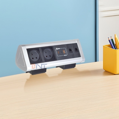 粘着クリップデザイン デスクトップクランプ ソーケット パワーストリップ 2 IS AC アウトレット USB A+C PD 20W 急速充電
