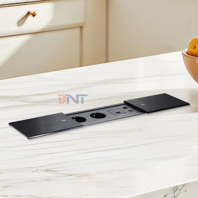 デュブルシルプ オープン ユーロ テーブル 電気電源ソケット スリップ オープン 2 AC 插座 & USB A+C IP44 オフィス用