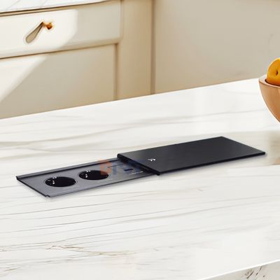 スリップオープン ユーロ卓上型電動電源ソケット 2 ACコンセント USB A+C IP44 16A定格電流 オフィス用 EUプラグ規格